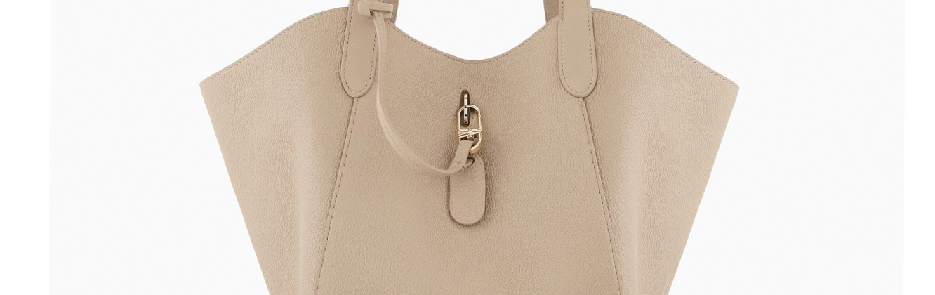 Buy & Sell Giorgio Armani Bags | Grailzee