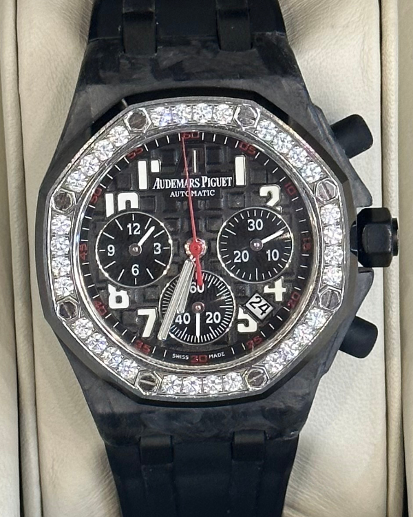 Audemars piguet royal oak black outlet diamond