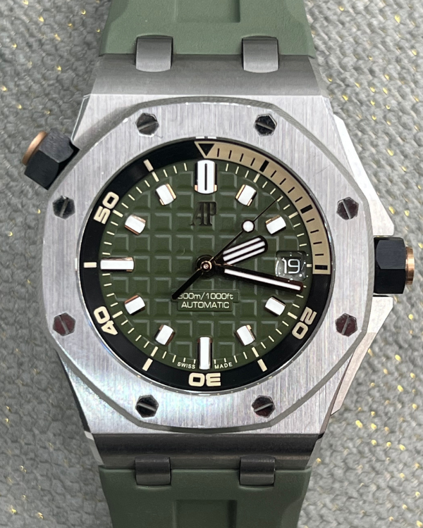 Audemars Piguet Royal Oak Offshore Diver 42MM Khaki Green Dial Rubber ...
