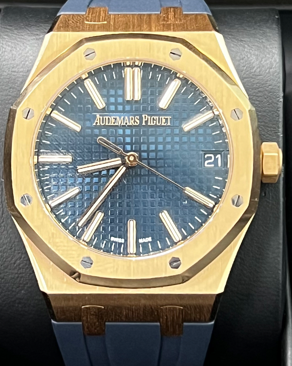 2023 Audemars Piguet Royal Oak 41MM Blue Dial Rubber Strap