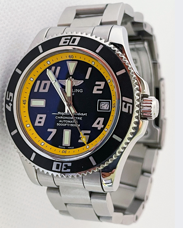 Breitling superocean outlet 42 yellow