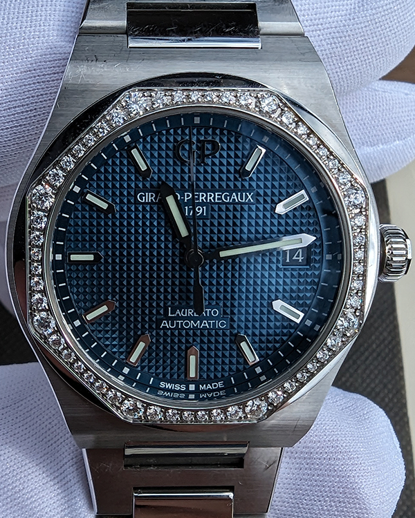 Girard Perregaux Laureato 38MM Blue Dial Steel Bracelet