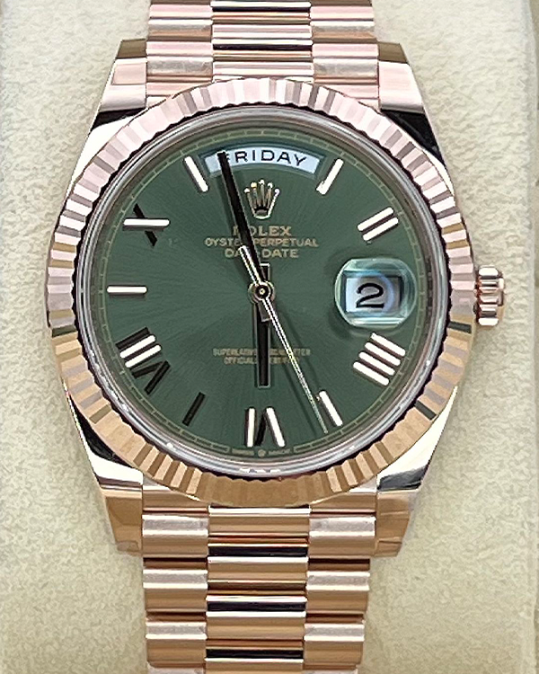 Rose gold presidential hot sale rolex green face