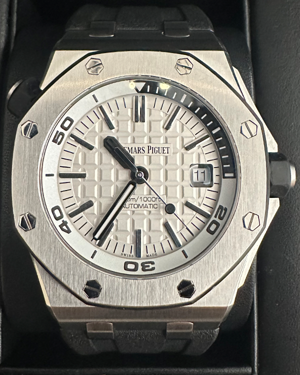 2017 Audemars Piguet Royal Oak Offshore Diver 42MM White Dial Rubber S ...