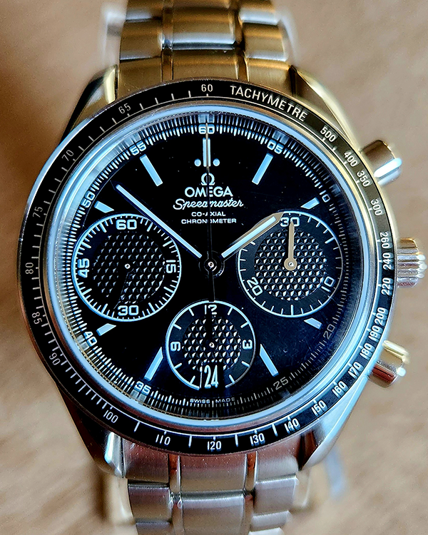 Omega speedmaster hot sale racing 2019