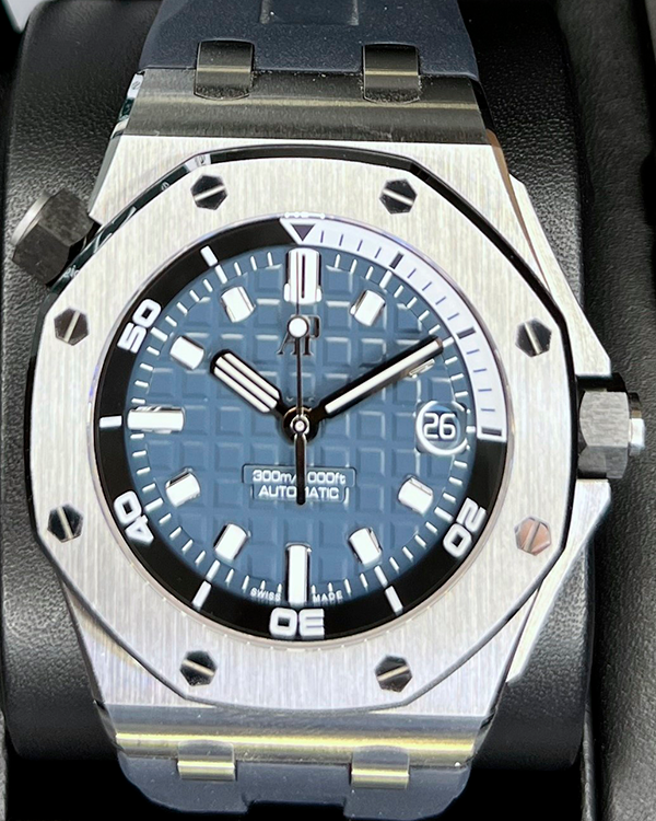 Royal oak diver price on sale