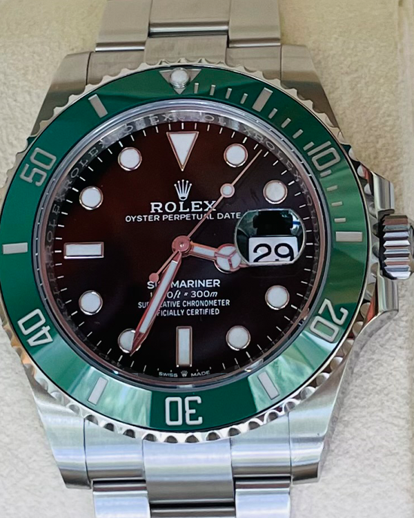 Unworn Rolex Submariner Date 41mm Starbucks 126610LV Green Bezel Black  Dial Watch Box Papers