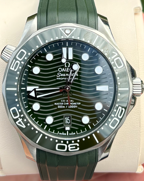Omega Seamaster Diver 300M Seaweed 42MM Green Dial Rubber Strap 210 omega-seamaster-diver-300m-seaweed-42mm-green-dial-rubber-strap-210