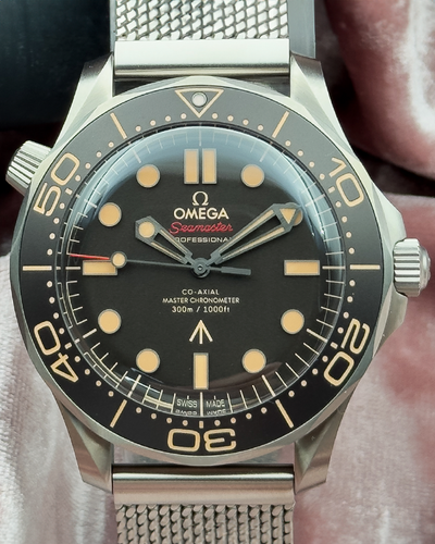 2024 Omega Seamaster Diver 300M "007 No Time to Die" 42MM Brown Dial Titanium Bracelet (210.90.42.20.01.001)