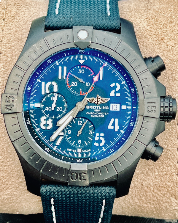 Breitling super outlet avenger blue