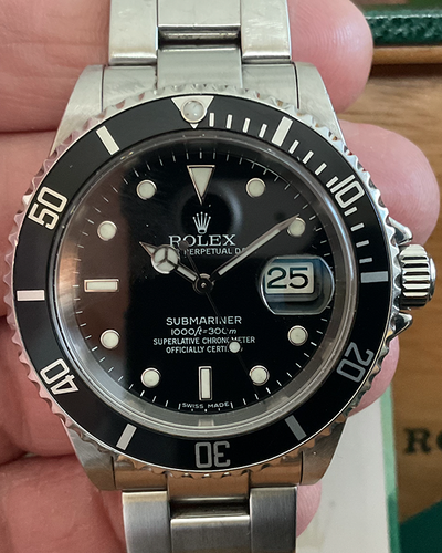 2004 (F Serial) Rolex Submariner Date 40MM Black Dial Oyster Bracelet (16610LN)