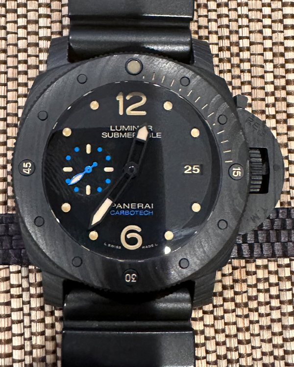 2017 Panerai Luminor Submersible 1950 3 Days Automatic 47MM Carbotech Black Dial (PAM00616)