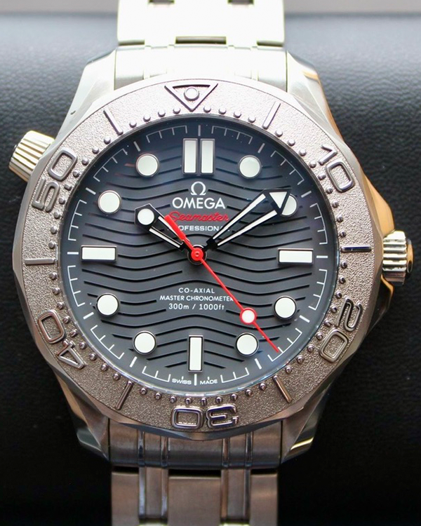 2021 Omega Seamaster Diver 300M 42MM Black Dial Steel Bracelet (210.30.42.20.01.002)