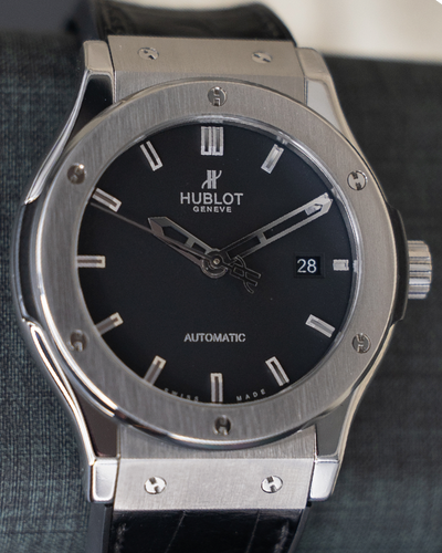 2015 Hublot Classic Fusion 42MM Black Dial Leather Strap (542.NX.1170.LR)