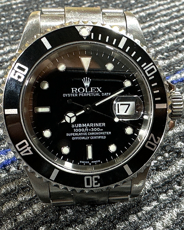 2002 Rolex Submariner Date 40MM Black Dial Steel Bracelet (16610)