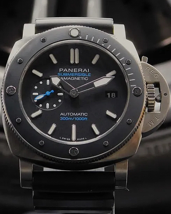 2019 Panerai Luminor Submersible 1950 3 Days 47MM Black Dial Rubber Strap (PAM01389)