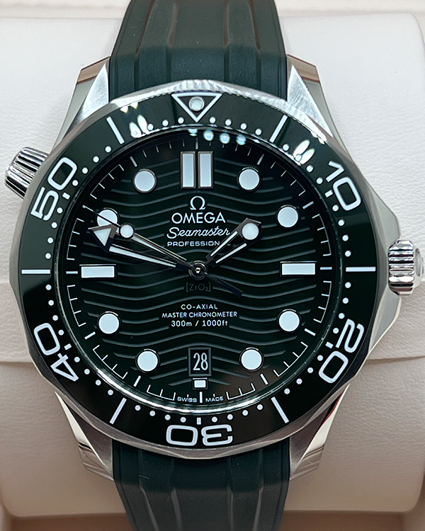 2024 Omega Seamaster Diver 300M "Seaweed" 42MM Green Dial Rubber Strap (210.32.42.20.10.001)