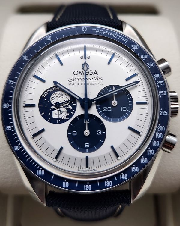 2023 Omega Speedmaster "Silver Snoopy Award" 42MM Silver Dial Textile Strap (310.32.42.50.02.001)