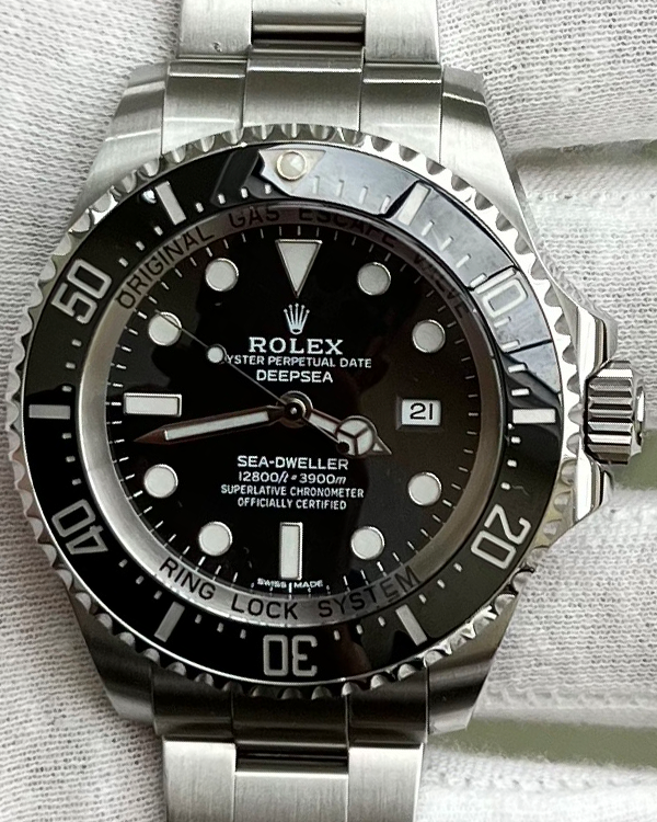 Rolex Sea-Dweller Deepsea 44MM Black Dial Steel Bracelet (116660)