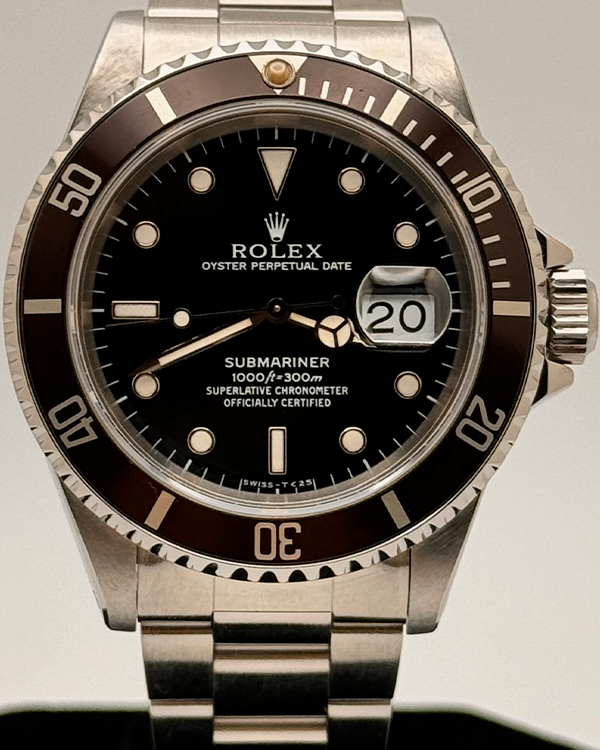 1995 Rolex Submariner Date 40MM Black Dial Steel Bracelet (16610)