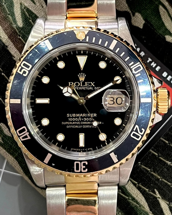 1993 Rolex Submariner Date Vintage 40MM Steel And Yellow Gold Black Dial (16613)