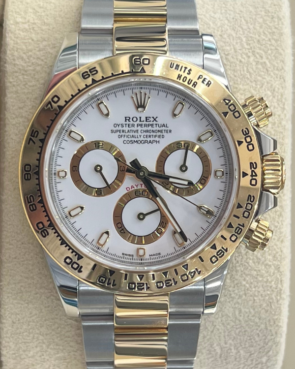 2022 Rolex Cosmograph Daytona 40MM White Dial Two-Tone Bracelet (116503)