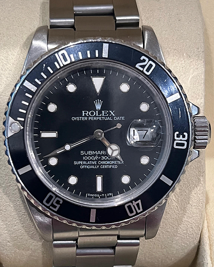 Rolex Submariner Date 40MM Black Dial Oyster Bracelet (16800)