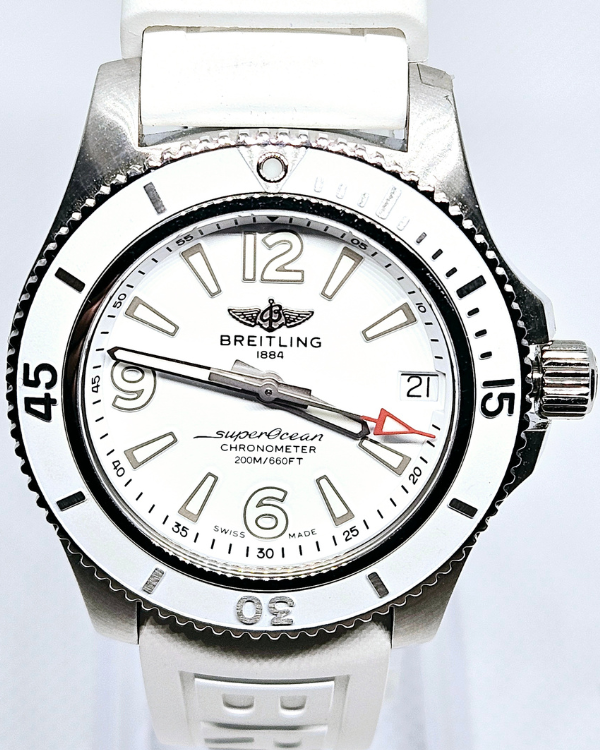 Breitling Superocean 36MM White Dial Rubber Strap (A17316)