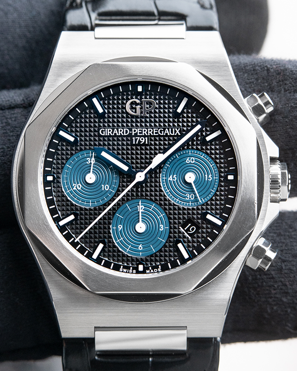 2022 Girard-Perregaux Laureato Automatic Chronograph Leather Black Blue 42MM (81020-11-631-BB6A)