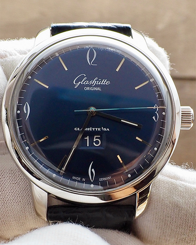 2016 Glashütte Original Sixties Panorama Date 42MM Blue Dial Leather Strap (2-39-47-06-02-04)