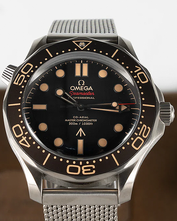 Omega Seamaster Diver 300M "007 No Time to Die" S.E. 42MM Brown Dial Titanium Bracelet (210.90.42.20.01.001)