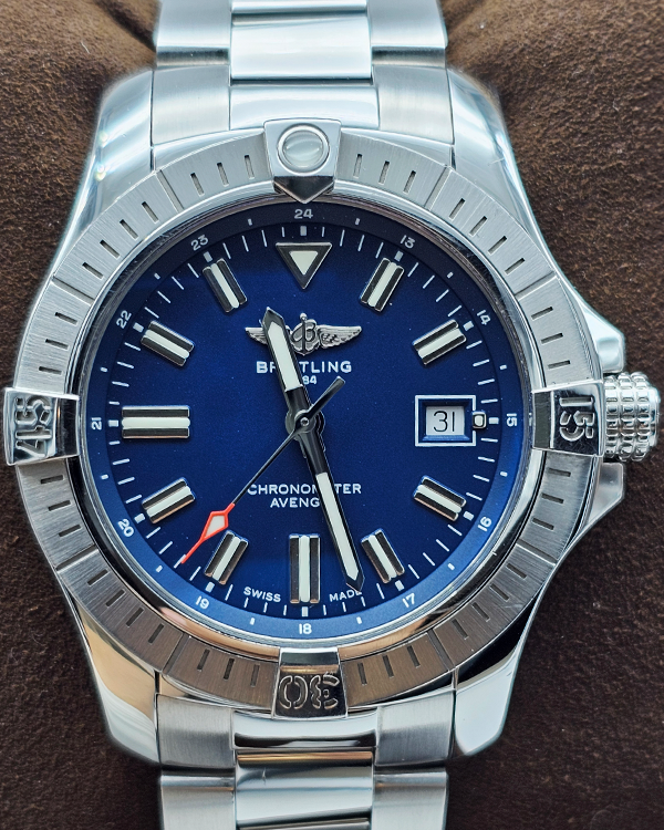 Breitling Avenger 43MM Blue Dial Steel Bracelet (A17318101C1A1)