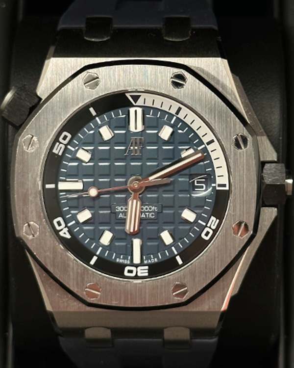 2022 Audemars Piguet Royal Oak Offshore Diver Navy Diver (15720ST)