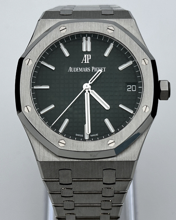 2022 Audemars Piguet Royal Oak Stainless Steel Black Dial (15510ST.OO.1320ST.02)