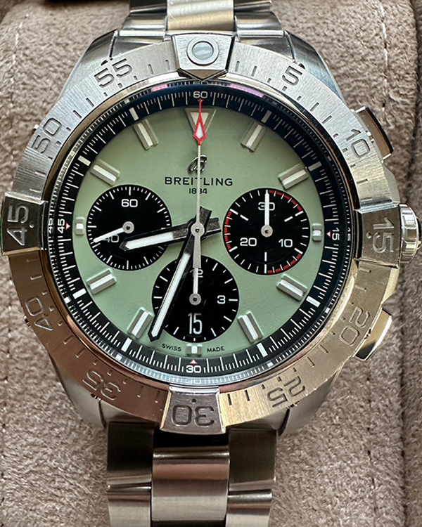 2023 Breitling Avenger B01 44MM Green Dial Steel Bracelet (AB0147101L1A1)