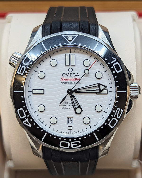 Omega Seamaster Diver 300M Co-Axial Master Chronometer 42MM Steel Strap White Dial (210.32.42.20.04.001)