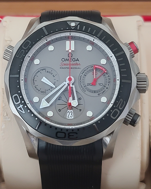 2016 Omega Seamaster Diver 300M ETNZ Edition 44MM Grey Dial Rubber Strap (212.92.44.50.99.001)