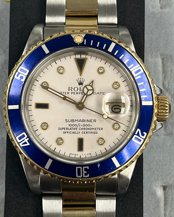 Rolex Submariner Date 40MM Champagne Dial Two-Tone Bracelet (16803)