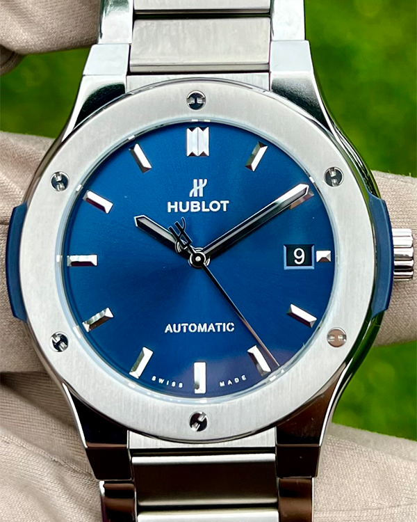 2019 Hublot Classic Fusion 45MM Blue Dial Titanium Bracelet  (510.NX.7170.NX)