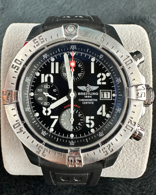 No Reserve - 2007 Breitling Avenger Skyland 45MM Black Dial Rubber Strap (A1338012/B861)