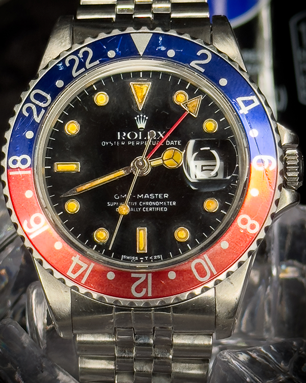 No Reserve - 1985 (8.2 Mill Serial) Rolex GMT-Master "Pepsi" 40MM Black Dial Jubilee Bracelet (16750)