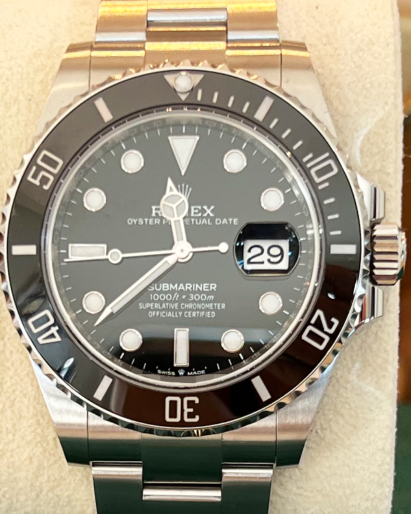 2022 Rolex Submariner Date Oystersteel Black Dial 41mm (126610LN)