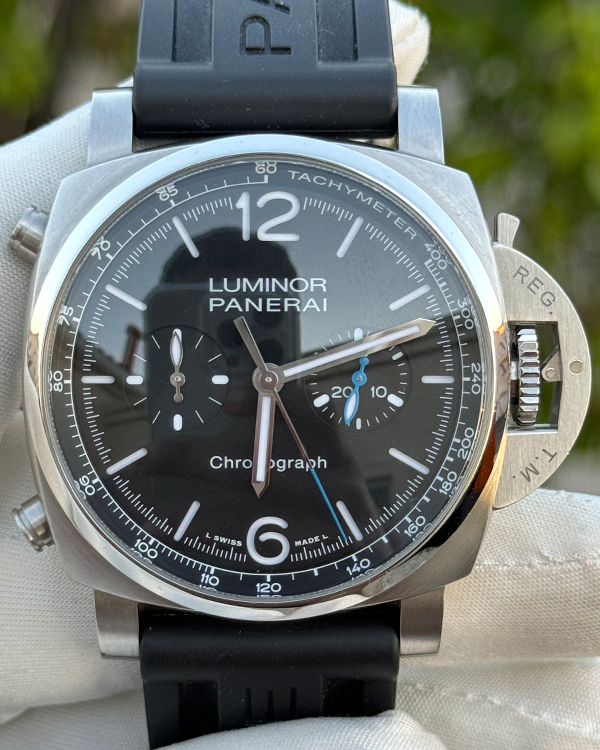 2022 Panerai Luminor Chronograph 44MM Black Dial Rubber Strap (PAM01109)