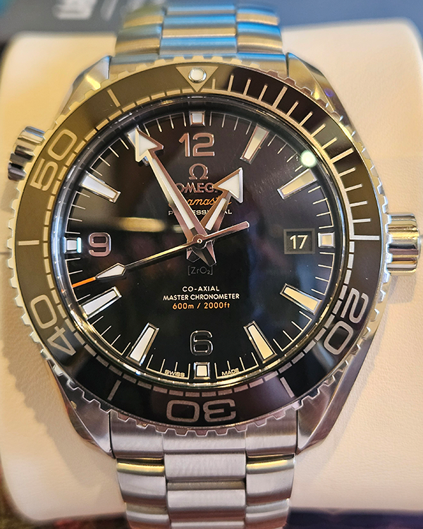 2019 Omega Seamaster Planet Ocean 600M 43.5MM Black Dial Steel Bracelet (215.30.44.21.01.001)