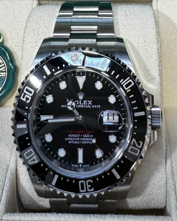 2021 Rolex Sea-Dweller 43MM Black Dial Oyster Bracelet (126600)