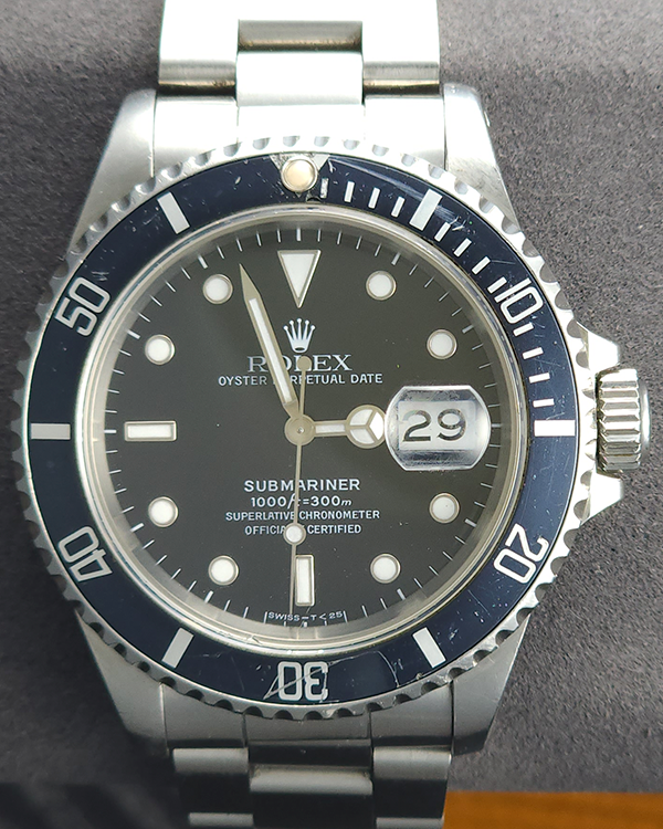 1993 Rolex Submariner Date "Faded" Vintage 40MM Black Dial Oyster Bracelet (16610)