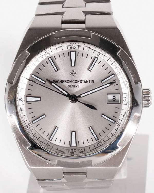 2021 Vacheron Constantin Overseas 41MM Silver Dial Steel Bracelet (4500V/110A-B126)