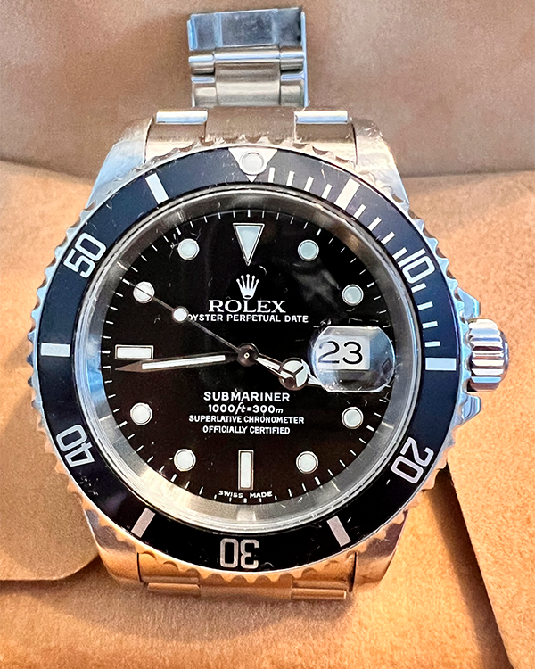 2001 Rolex Submariner Date 40MM Black Dial Steel Oyster Bracelet (16610)