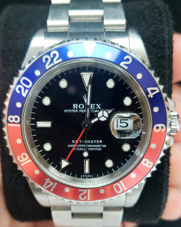 Rolex GMT-Master "Pepsi" 40MM Black Dial Oyster Bracelet (16700)