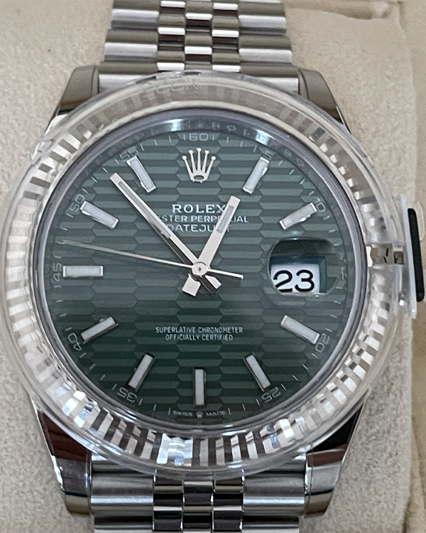 2023 Rolex Datejust 41 Jubilee Bracelet Oystersteel and White Gold Motif Mint Green Dial (126334)